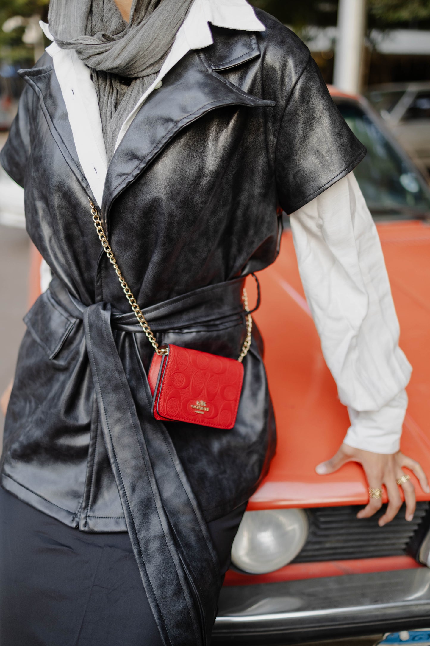 Blaze (velvet black)