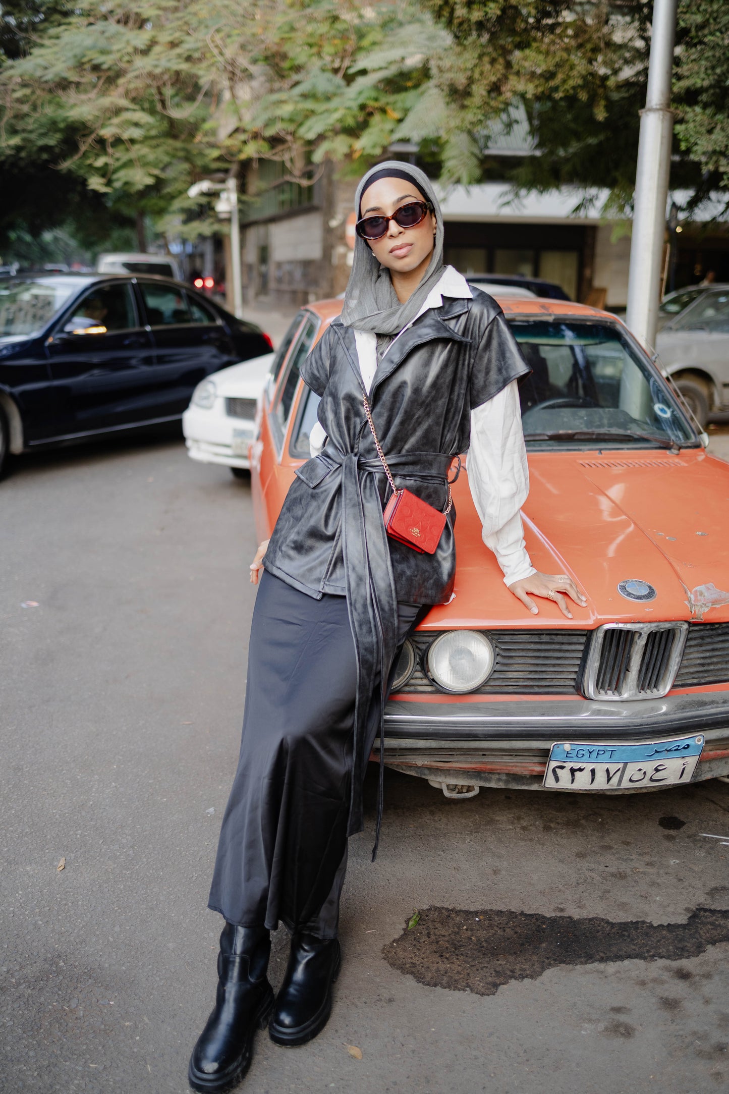 Blaze (velvet black)