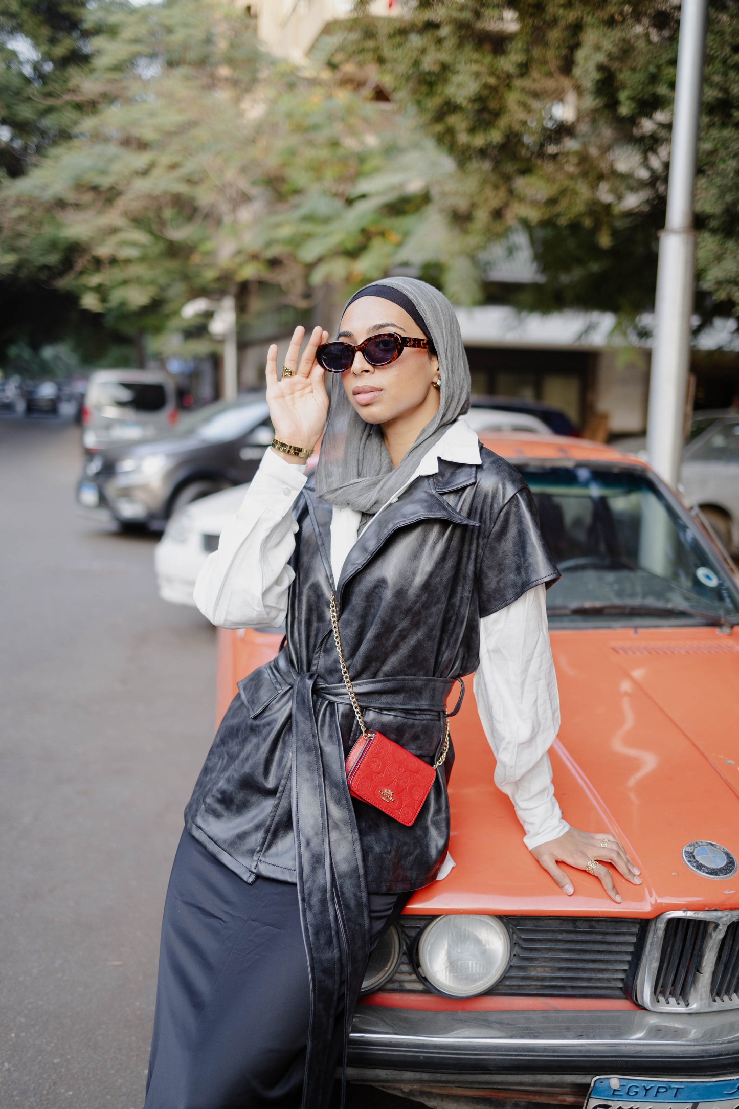 Blaze (velvet black)